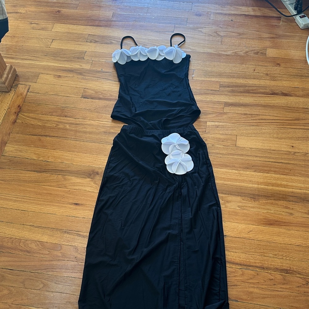 Chic Black One-Piece Swimsuit with long skirt - with White Floral Details
